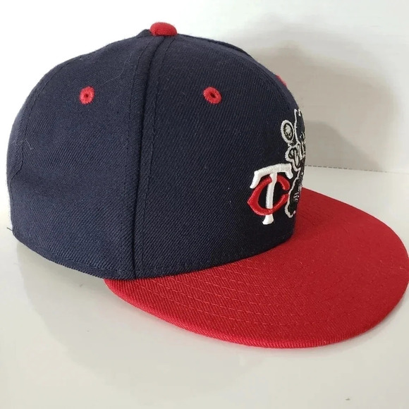 New Era,59Fifty,Genuine Merchandise, Mickey Mouse Childrens Disney Hat,6 3/4. - Picture 2 of 12